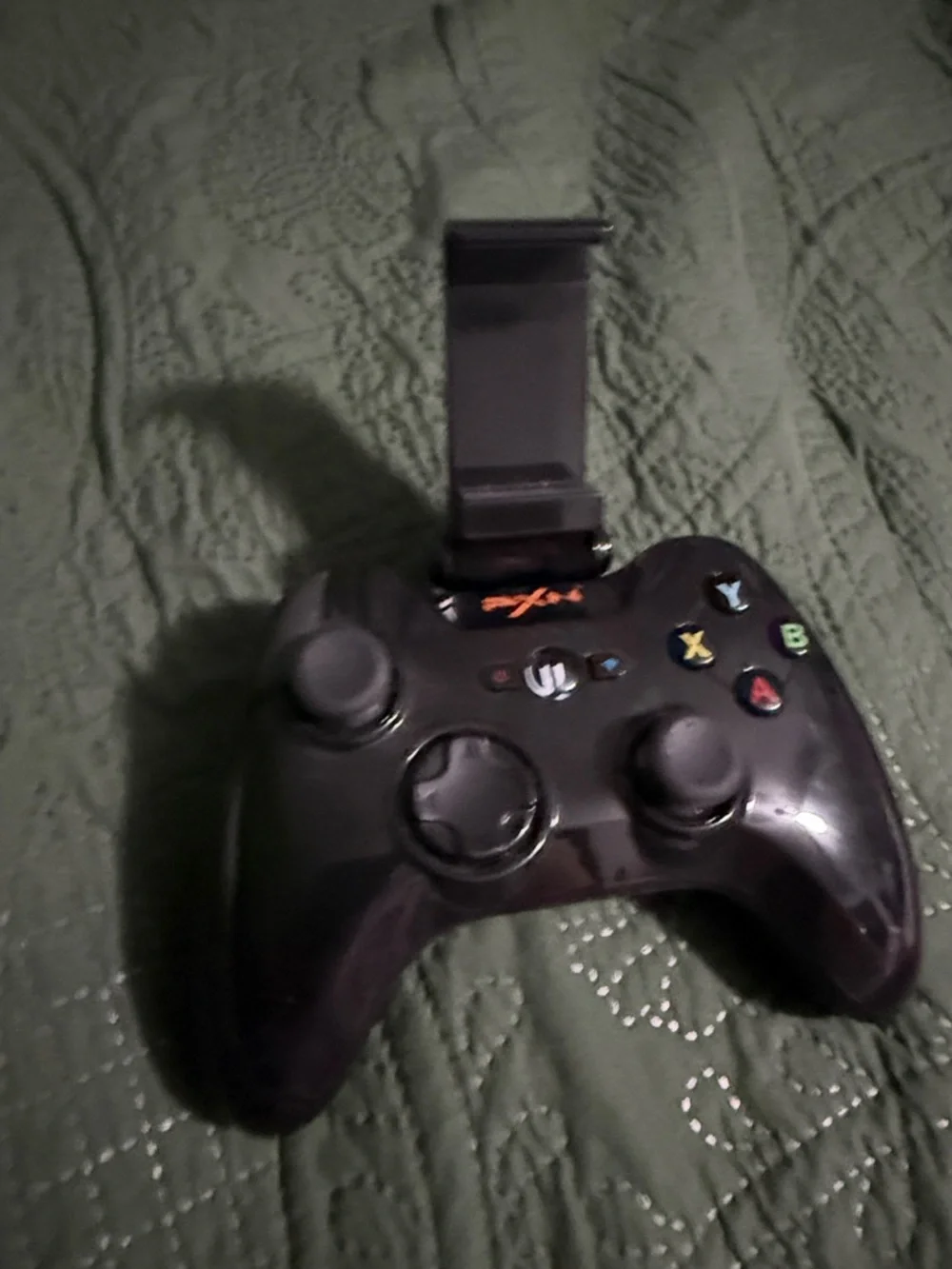 Wireless Game Controller with Phone Mount - Black
